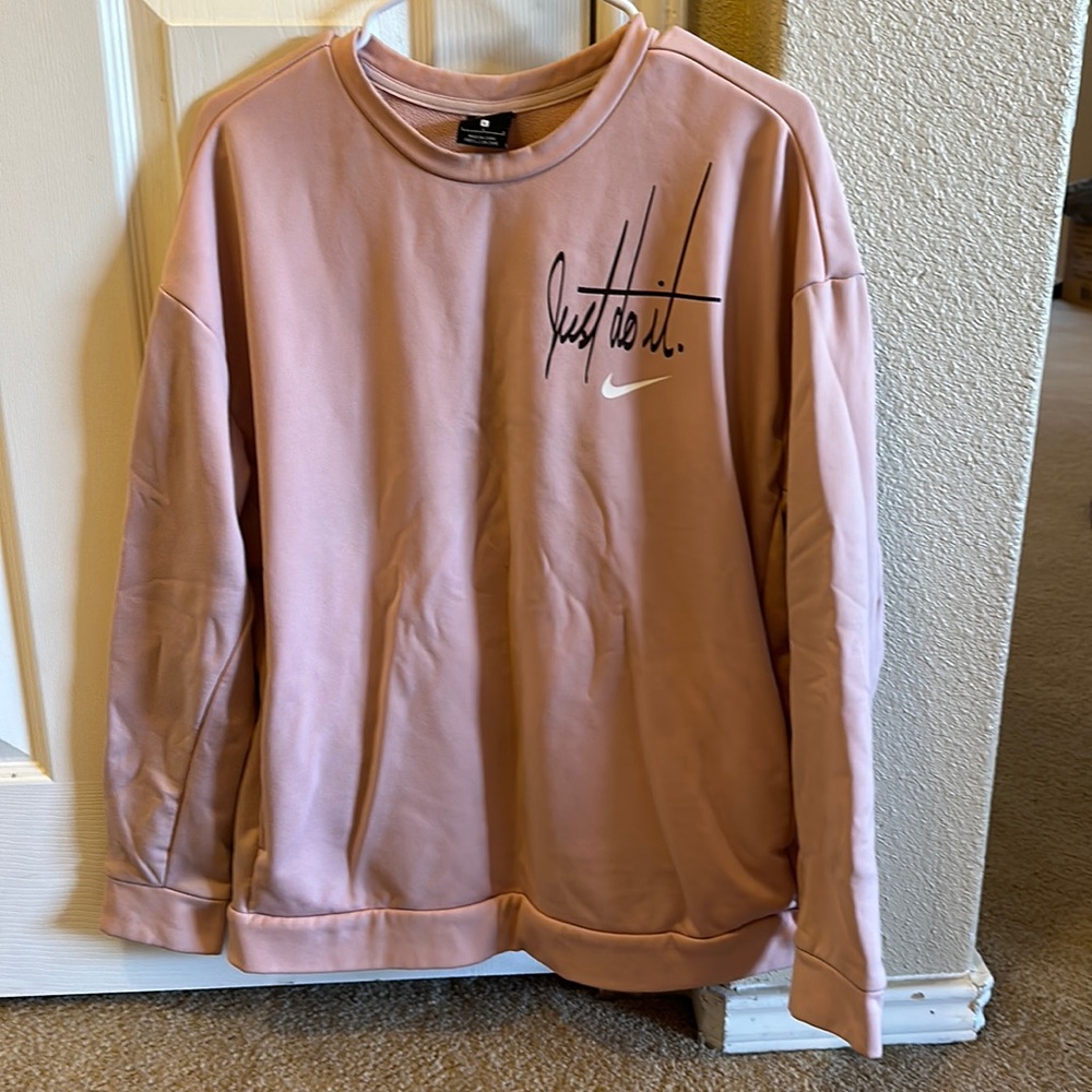 Blush pink Nike dri fit sweatshirt